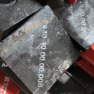фото: Плита квадратная литая Торнадо 150 (под резьбу М24)